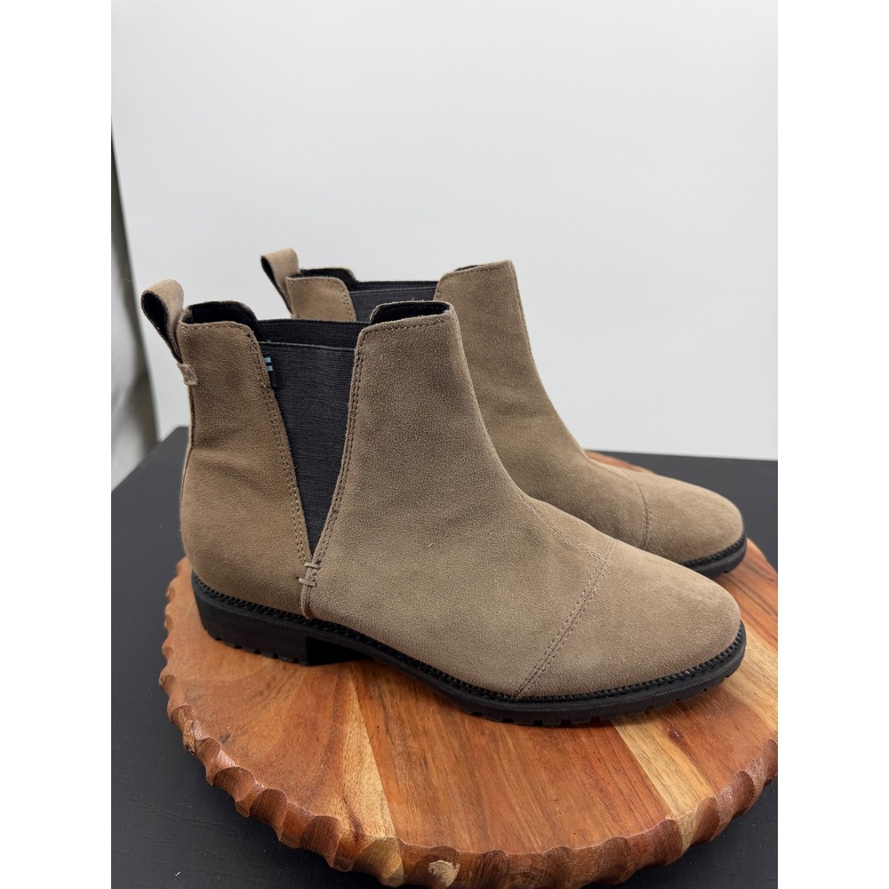 TOMS Cleo Chelsea Boot Women Size 9 Brown Suede Lug Sole Cap‎ Toe Ankle Booties